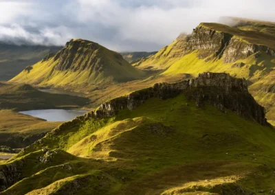 isle-of-skye-sunlit-ridge-panorama
